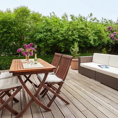 Strandnahe Und Moderne Mit Terrasse, Ravensberg, * Binz