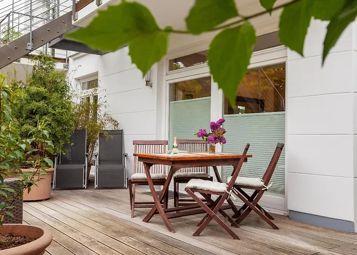 Strandnahe Und Moderne Mit Terrasse, Ravensberg, *